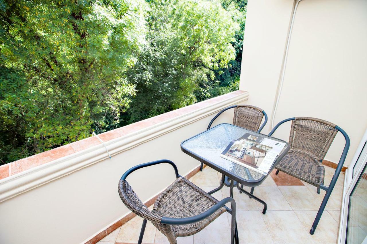 Apartments Villa Popovic Kotor Exteriör bild