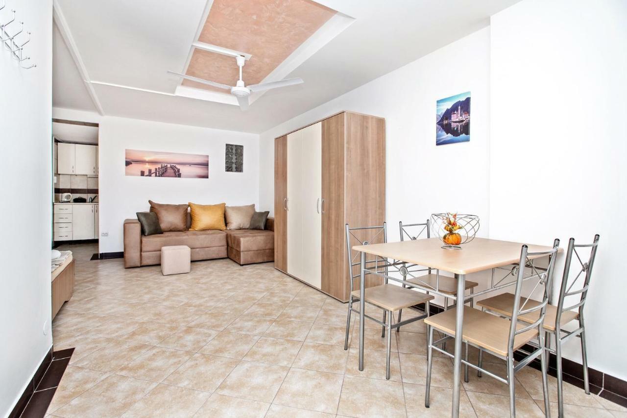 Apartments Villa Popovic Kotor Exteriör bild