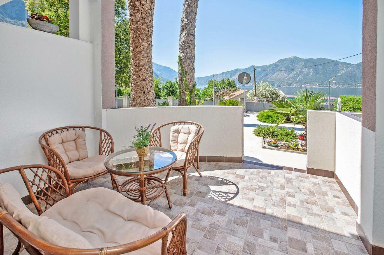 Apartments Villa Popovic Kotor Exteriör bild